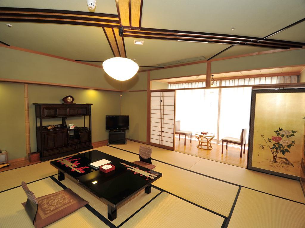 Nisshokan Bettei Koyotei Nagasaki Extérieur photo